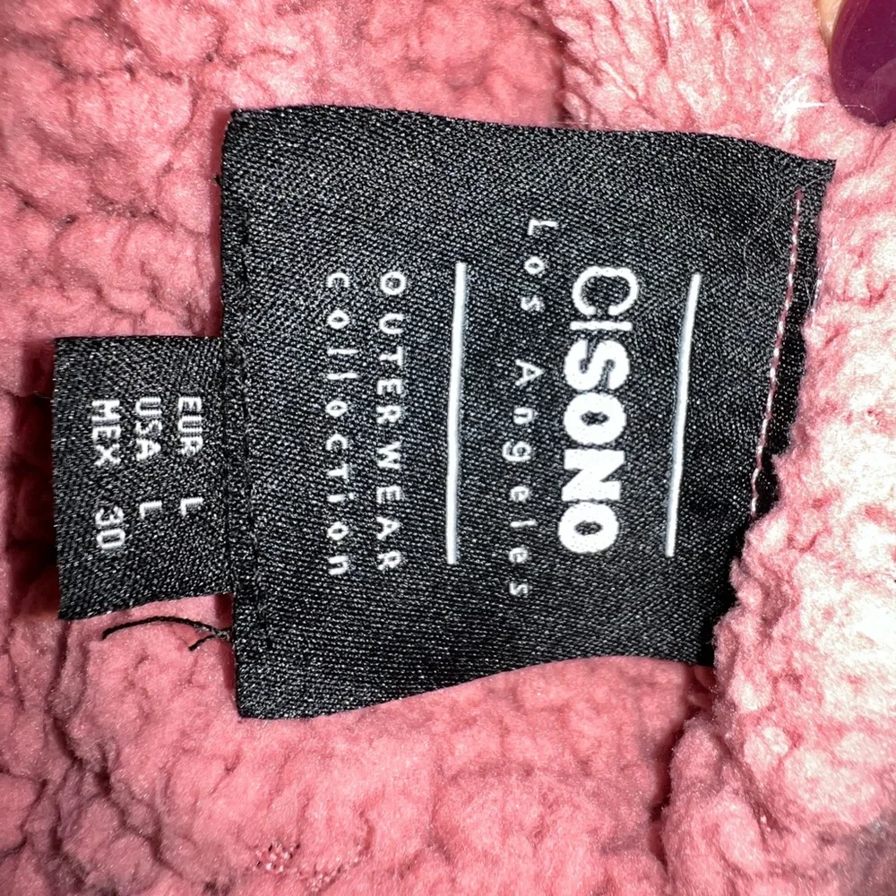 SUMMER SALE: Ci Sono Pink Sherpa women’s Hoodie - Picture 5 of 7